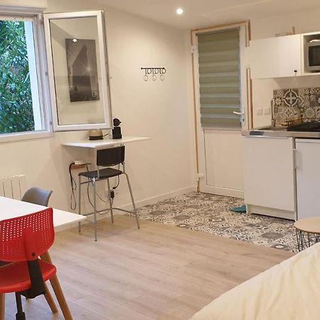 Adorable Studio 25M² Tres Calme Avec Parking マルセイユ エクステリア 写真