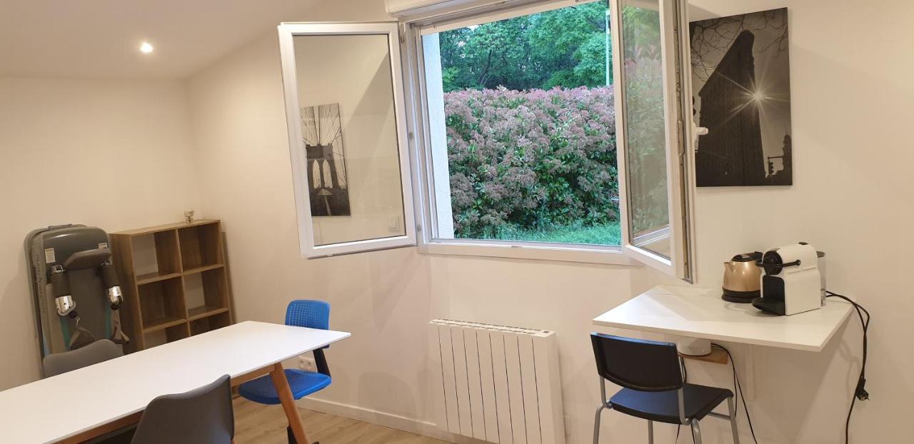 Adorable Studio 25M² Tres Calme Avec Parking マルセイユ エクステリア 写真
